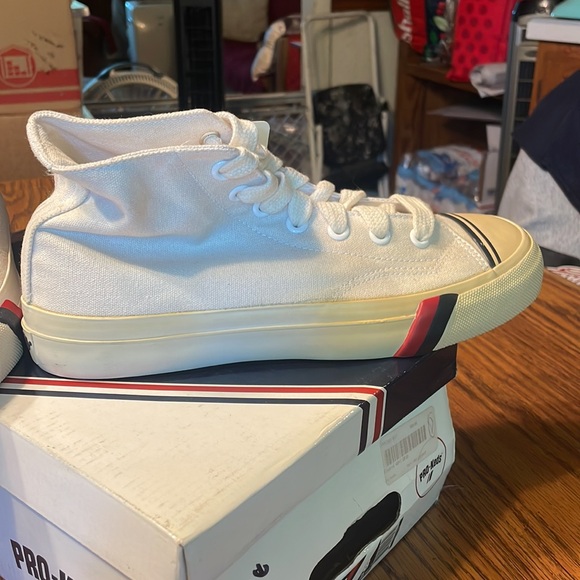 Pro Keds royal high top, medium, unisex size 8. Original old school shoe. - Picture 9 of 10